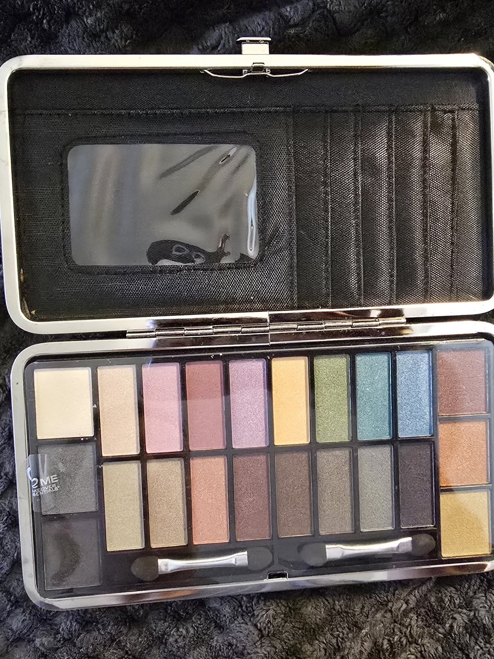 Everyday Multi-Color Eyeshadow Palette — Neutral & Bright Shades